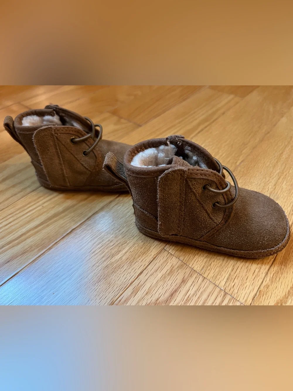 UGG Baby Infant Toddler Neumel Boots Chestnut Suede Infant Size 4/5